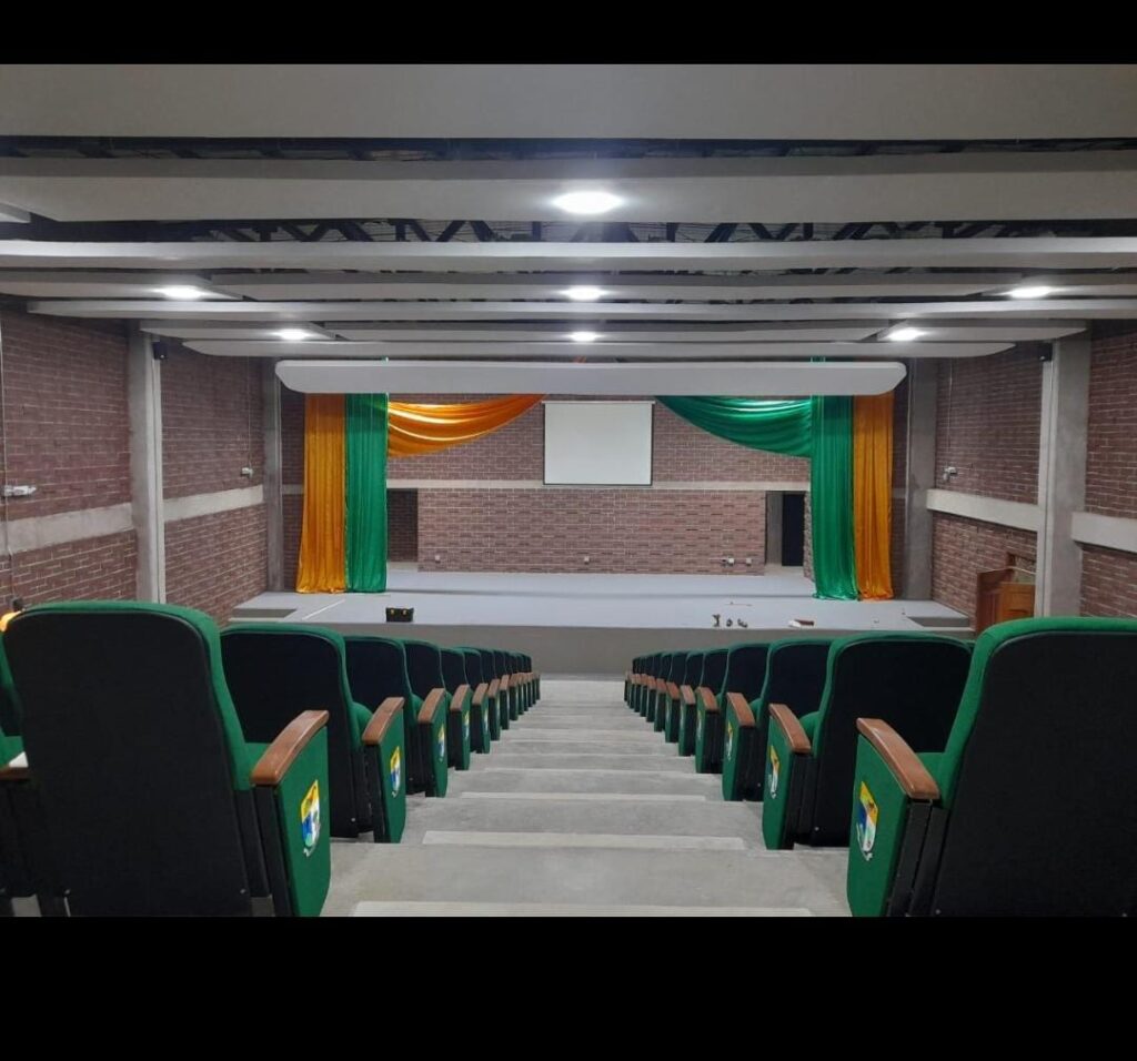 SILLAS PARA SALONES Y AUDITORIOS CRISTIANOS